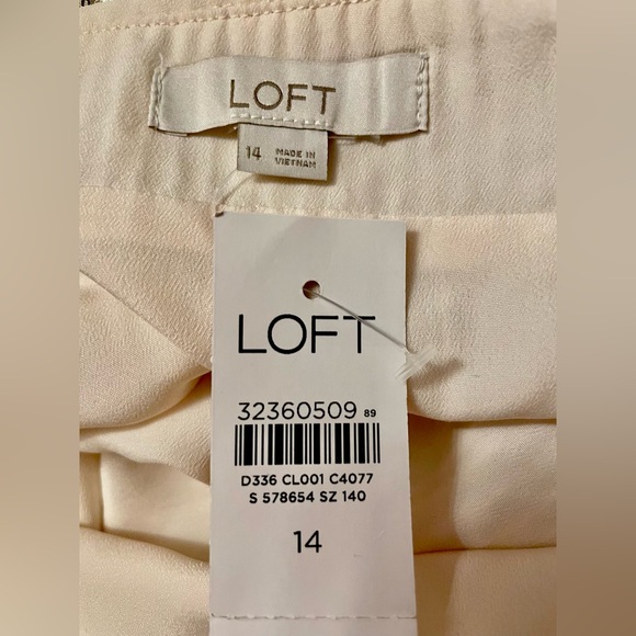 LOFT Sequin Skirt - Champagne Color Skirt with Silver Sequins  SIZE 14   NWT! - Picture 5 of 14